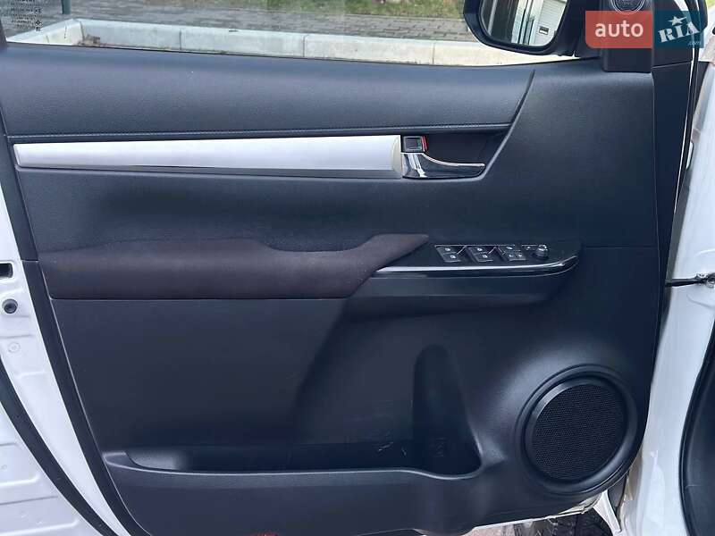 Пикап Toyota Hilux 2017 в Киеве