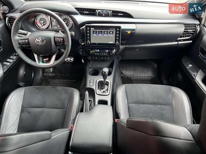 Пикап Toyota Hilux 2023 в Виннице