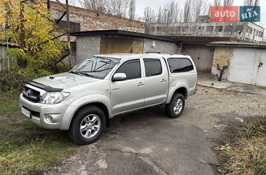 Пикап Toyota Hilux 2009 в Киеве