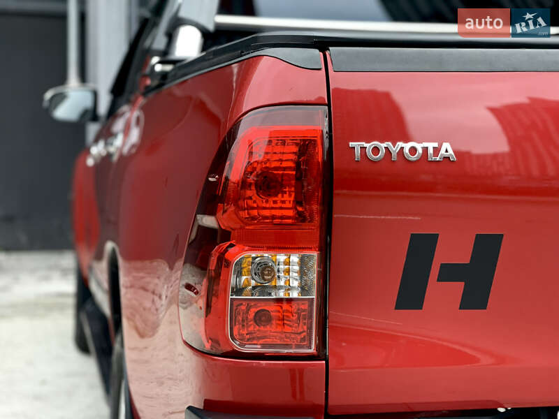 Пикап Toyota Hilux 2018 в Киеве