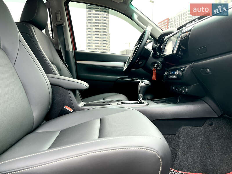 Пикап Toyota Hilux 2018 в Киеве