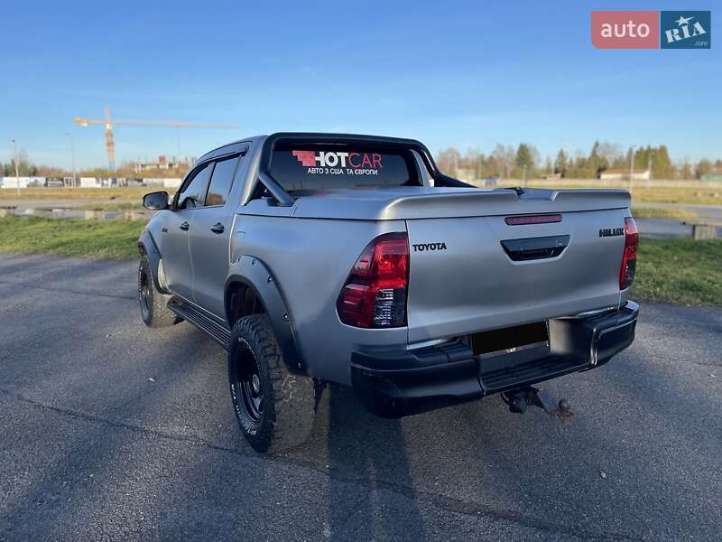 Пикап Toyota Hilux 2016 в Львове