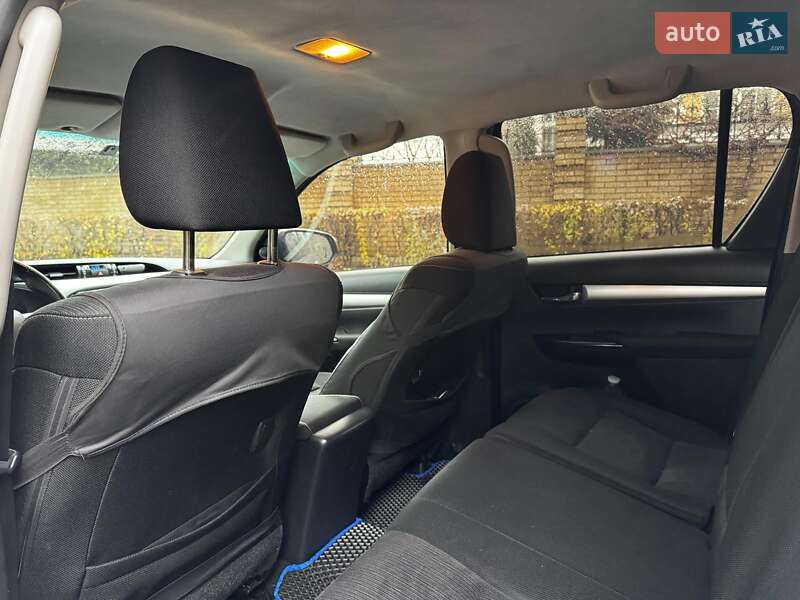 Пикап Toyota Hilux 2017 в Киеве