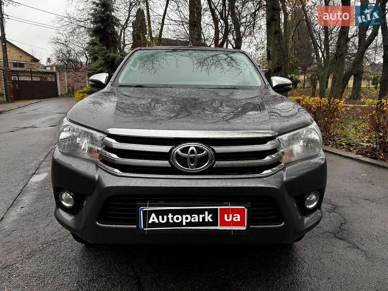 Пикап Toyota Hilux 2017 в Киеве
