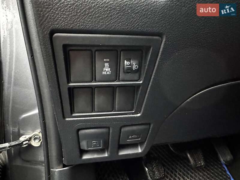 Пикап Toyota Hilux 2017 в Киеве