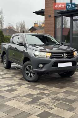 Пикап Toyota Hilux 2017 в Киеве
