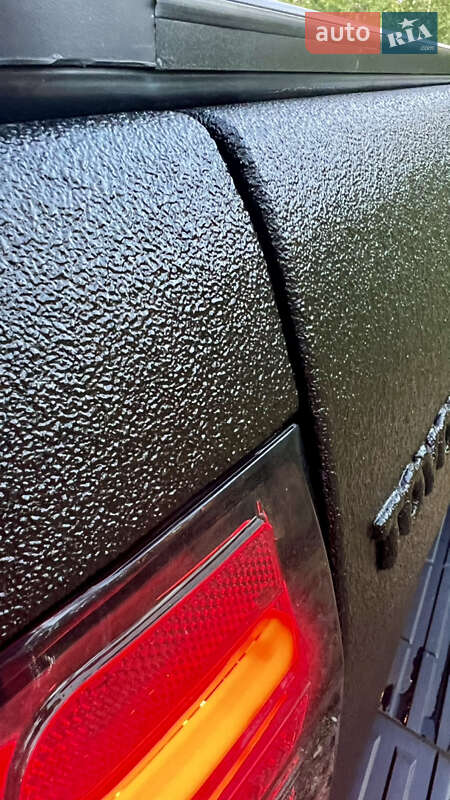 Пикап Toyota Hilux 2016 в Житомире