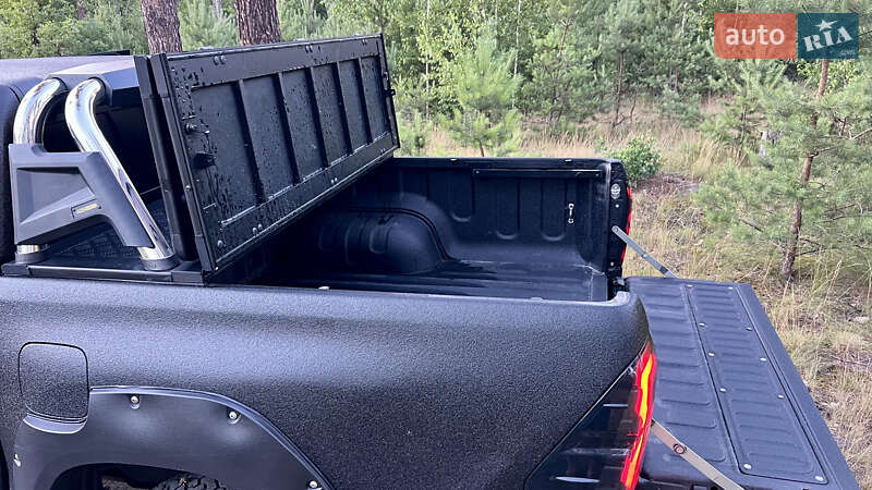 Пикап Toyota Hilux 2016 в Житомире