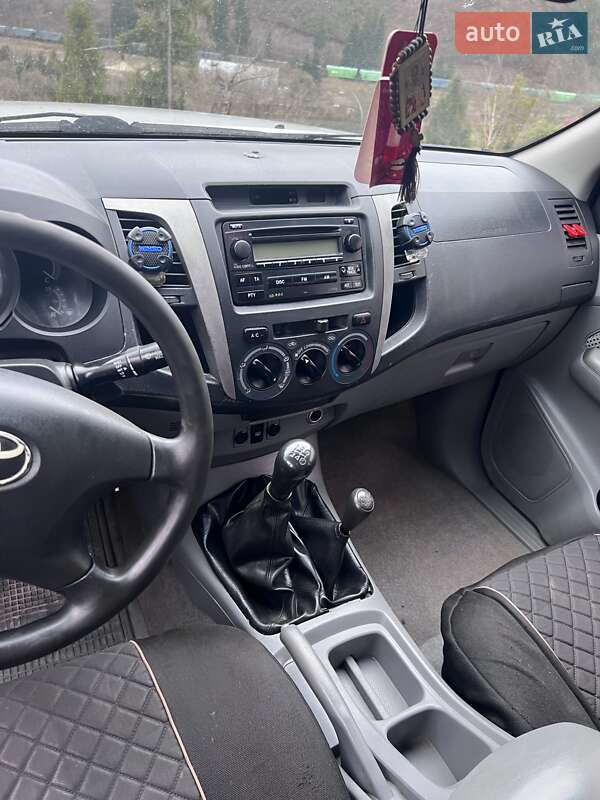 Пикап Toyota Hilux 2006 в Славском