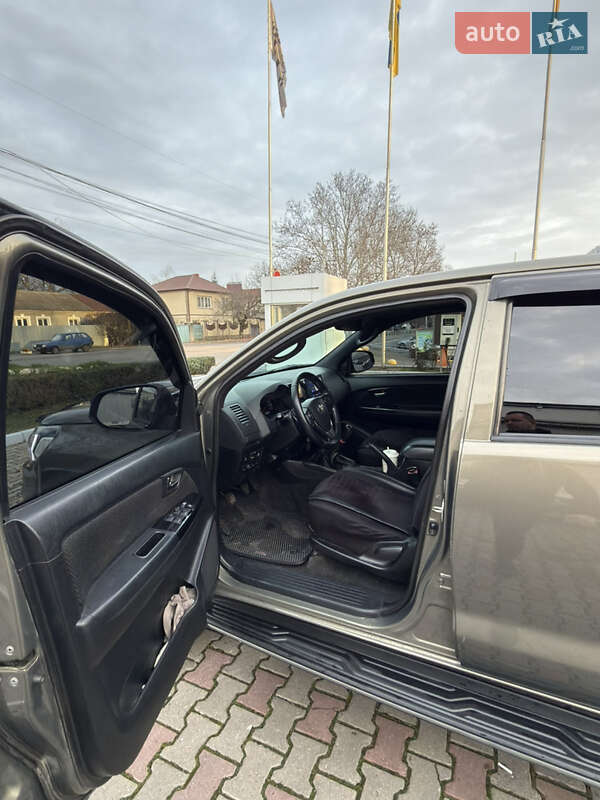 Пикап Toyota Hilux 2014 в Одессе