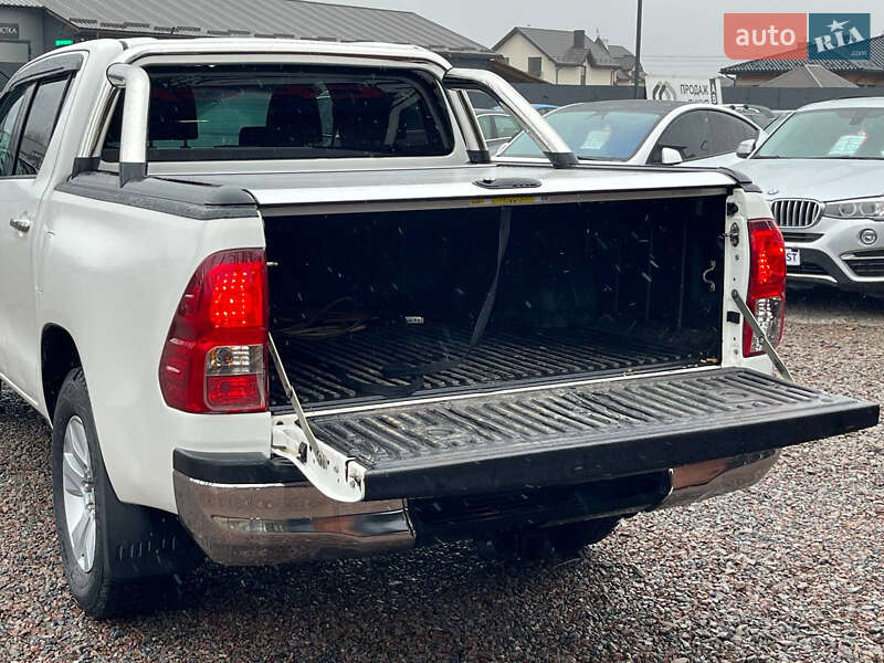 Пікап Toyota Hilux 2016 в Стрию