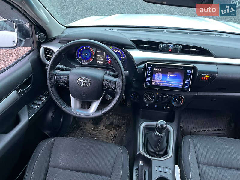 Пікап Toyota Hilux 2016 в Стрию