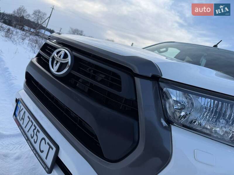 Toyota Hilux 2021