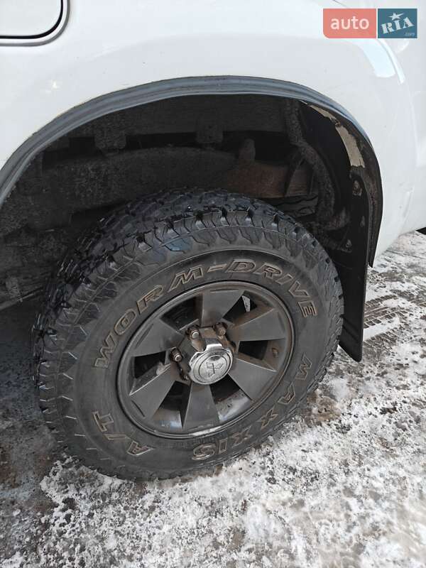 Пикап Toyota Hilux 2013 в Киеве фото 12 Пикап Toyota Hilux 2013 в Киеве