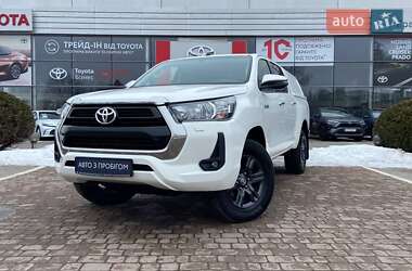 Пікап Toyota Hilux 2023 в Хмельницькому