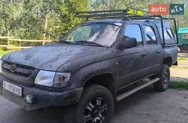 Пікап Toyota Hilux 2002 в Полтаві