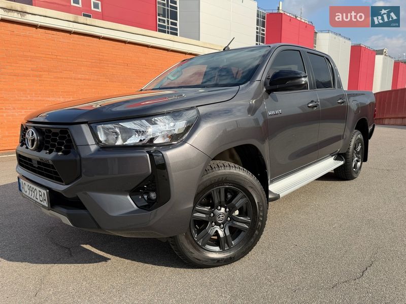 Пикап Toyota Hilux 2024 в Киеве фото 15 Пикап Toyota Hilux 2024 в Киеве
