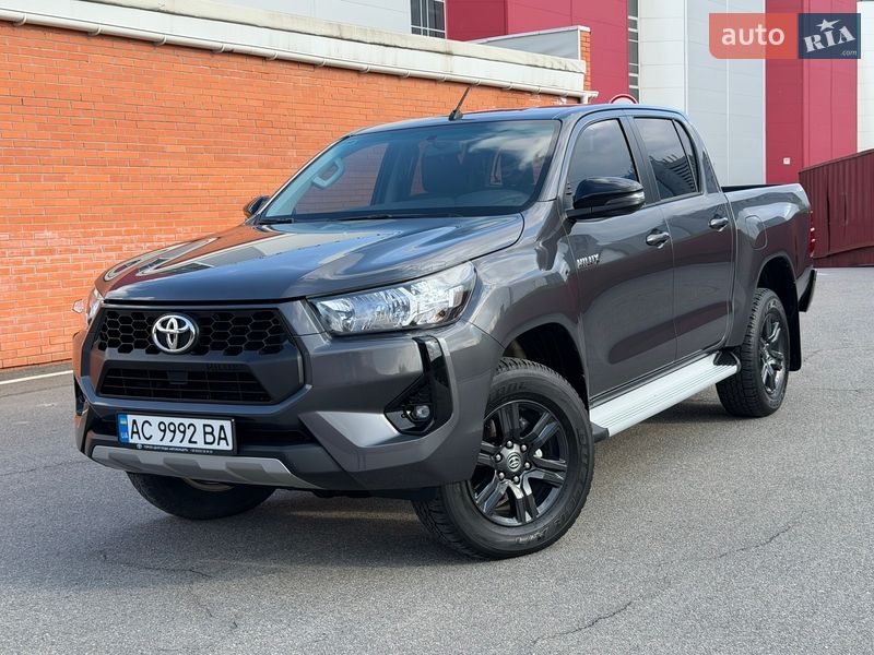 Пикап Toyota Hilux 2024 в Киеве фото 22 Пикап Toyota Hilux 2024 в Киеве