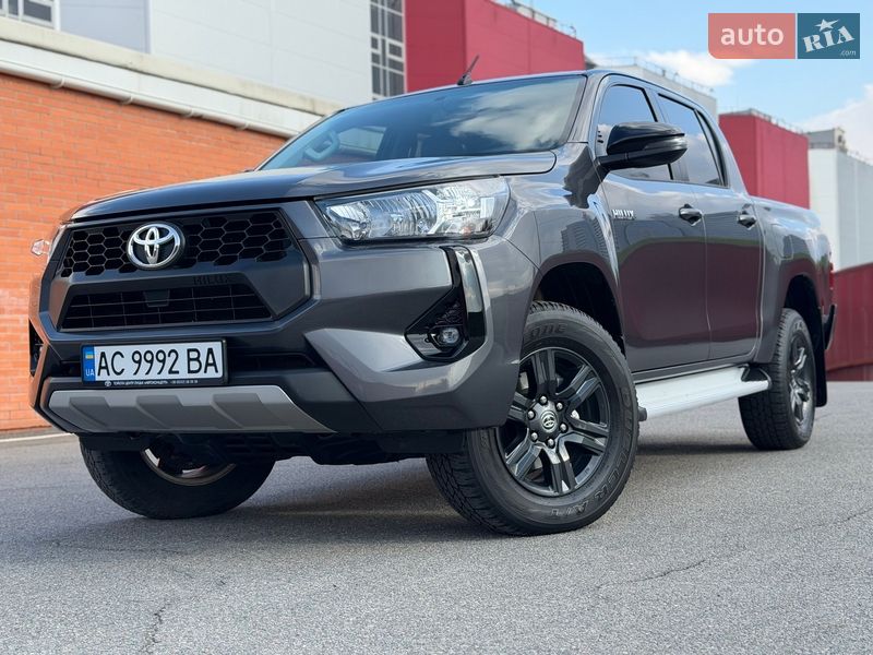 Пикап Toyota Hilux 2024 в Киеве фото 25 Пикап Toyota Hilux 2024 в Киеве