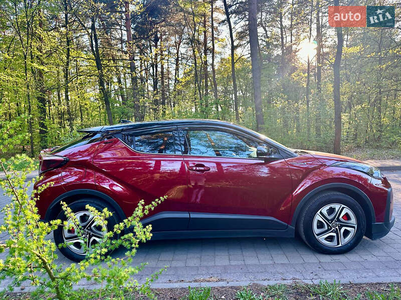 Внедорожник / Кроссовер Toyota Izoa 2020 в Львове