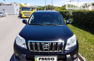 Внедорожник / Кроссовер Toyota Land Cruiser Prado 2011 в Тернополе