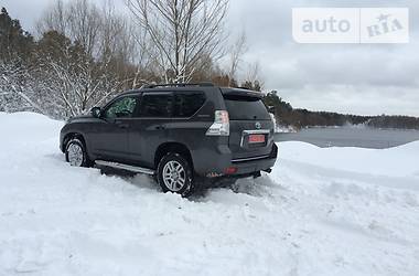 Внедорожник / Кроссовер Toyota Land Cruiser Prado 2010 в Киеве