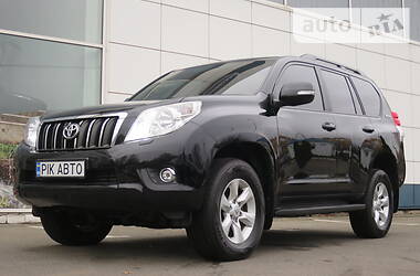 Позашляховик / Кросовер Toyota Land Cruiser Prado 2011 в Києві