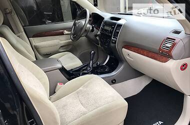 Внедорожник / Кроссовер Toyota Land Cruiser Prado 2005 в Киеве