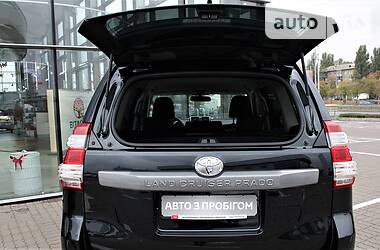 Внедорожник / Кроссовер Toyota Land Cruiser Prado 2017 в 