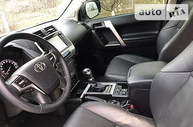 Внедорожник / Кроссовер Toyota Land Cruiser Prado 2018 в 