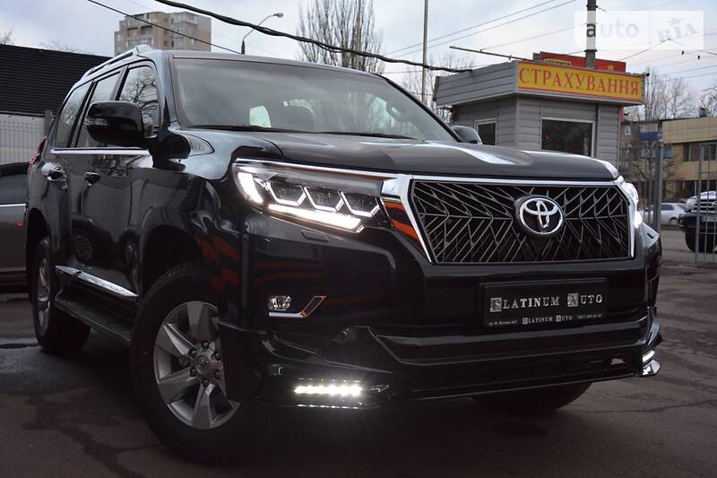 Позашляховик / Кросовер Toyota Land Cruiser Prado 2020 в 