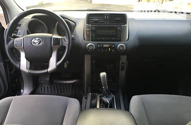 Позашляховик / Кросовер Toyota Land Cruiser Prado 2012 в 