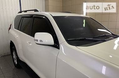 Позашляховик / Кросовер Toyota Land Cruiser Prado 2019 в  фото 9 Позашляховик / Кросовер Toyota Land Cruiser Prado 2019 в