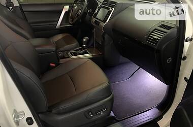 Позашляховик / Кросовер Toyota Land Cruiser Prado 2019 в  фото 27 Позашляховик / Кросовер Toyota Land Cruiser Prado 2019 в
