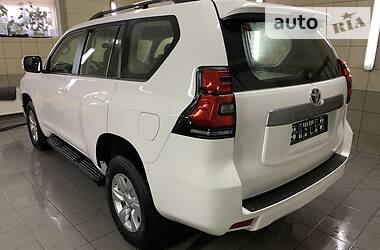 Позашляховик / Кросовер Toyota Land Cruiser Prado 2019 в 