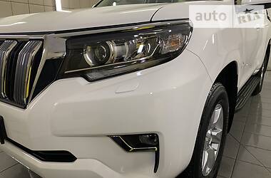 Позашляховик / Кросовер Toyota Land Cruiser Prado 2019 в 
