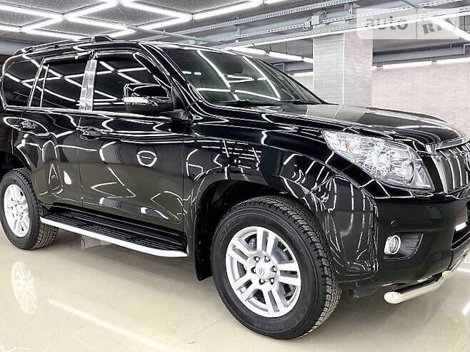 Позашляховик / Кросовер Toyota Land Cruiser Prado 2012 в Миколаєві