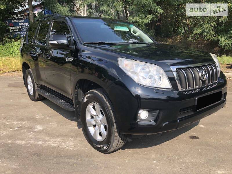 Позашляховик / Кросовер Toyota Land Cruiser Prado 2012 в 