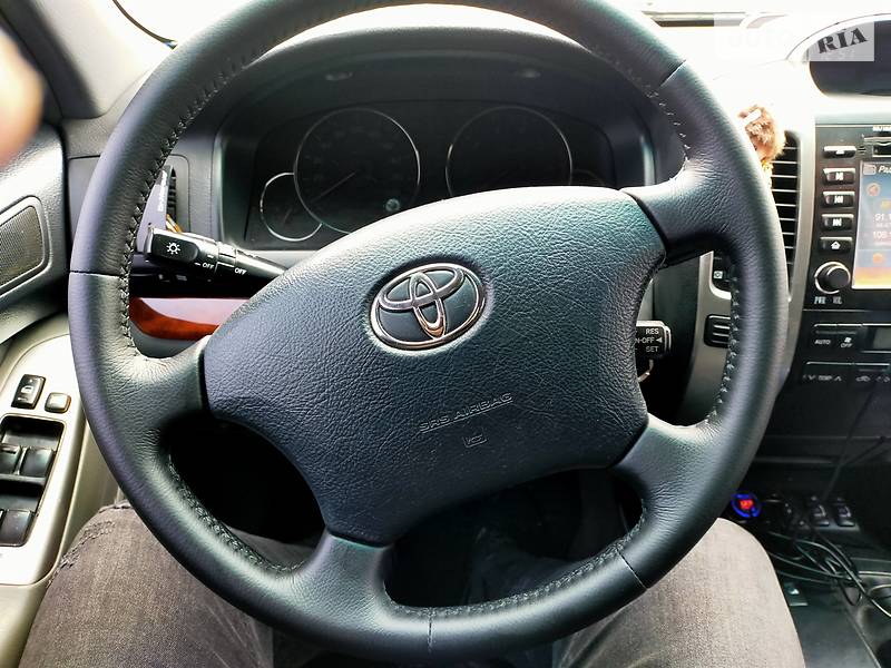 Позашляховик / Кросовер Toyota Land Cruiser Prado 2004 в Житомирі