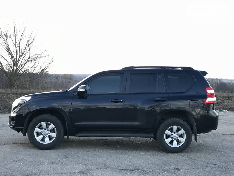 Позашляховик / Кросовер Toyota Land Cruiser Prado 2015 в Києві
