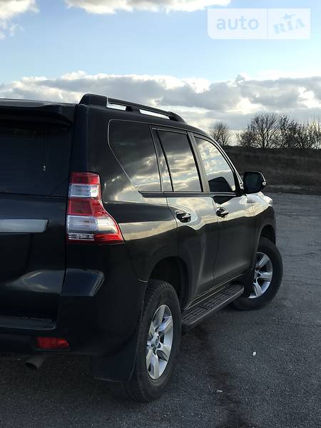 Позашляховик / Кросовер Toyota Land Cruiser Prado 2015 в Києві