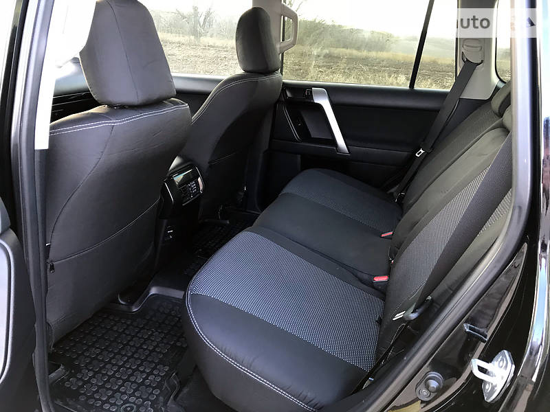 Позашляховик / Кросовер Toyota Land Cruiser Prado 2015 в Києві