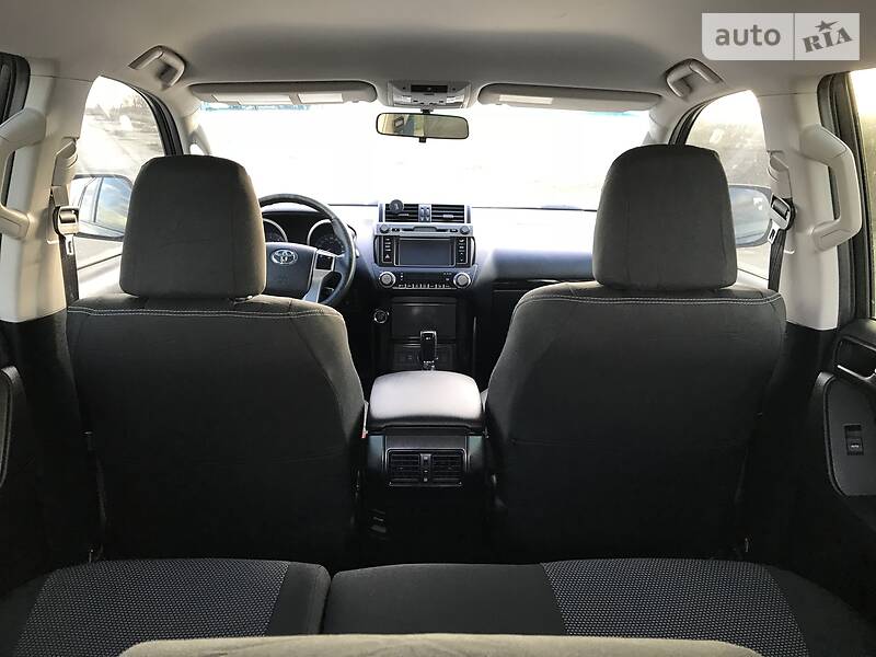 Позашляховик / Кросовер Toyota Land Cruiser Prado 2015 в Києві