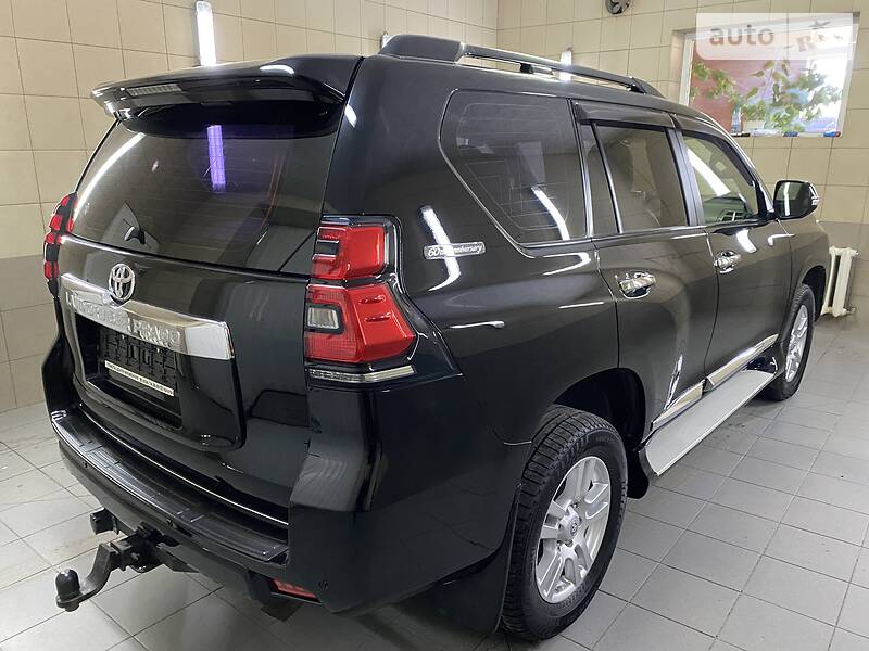 Позашляховик / Кросовер Toyota Land Cruiser Prado 2013 в Умані