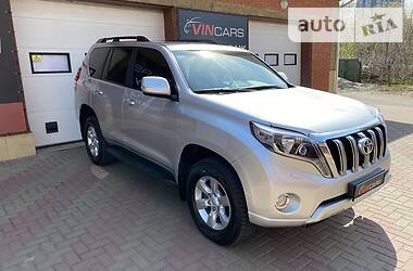 Позашляховик / Кросовер Toyota Land Cruiser Prado 2016 в 