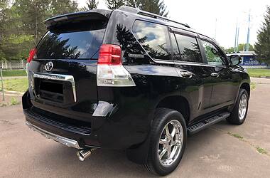 Позашляховик / Кросовер Toyota Land Cruiser Prado 2012 в 