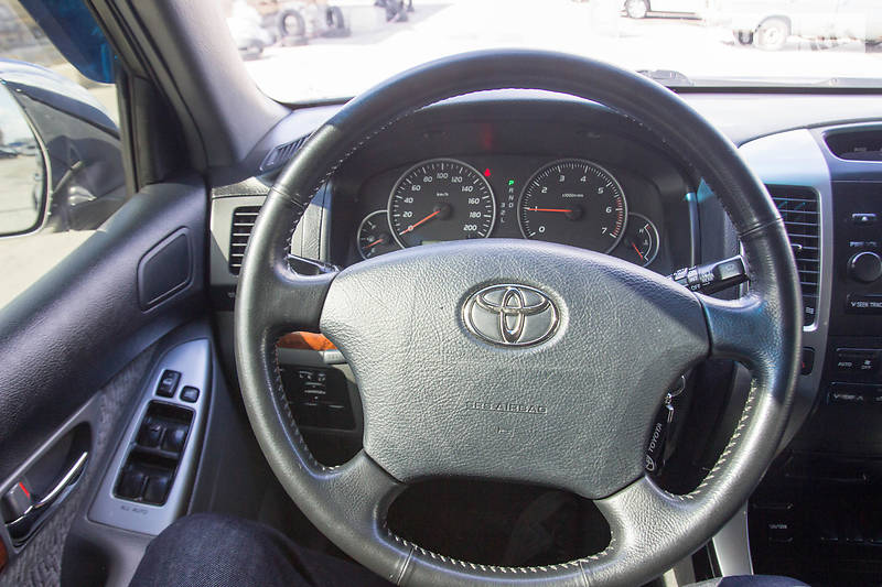 Позашляховик / Кросовер Toyota Land Cruiser Prado 2006 в Запоріжжі