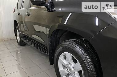 Позашляховик / Кросовер Toyota Land Cruiser Prado 2019 в 