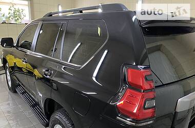Позашляховик / Кросовер Toyota Land Cruiser Prado 2019 в 