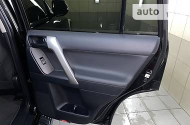 Позашляховик / Кросовер Toyota Land Cruiser Prado 2019 в 